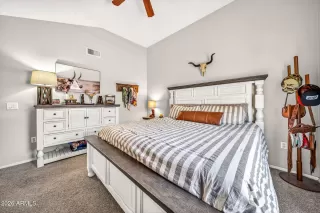 Photo #5: 7031236 Listing