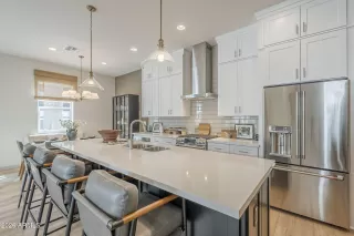 Photo #3: 7031252 Listing