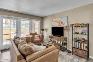 Photo #3: 7031291 Listing 