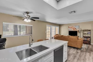 Photo #5: 7031291 Listing 