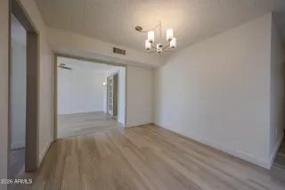 Photo #4: 7031326 Listing 