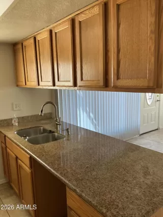 Photo #6: 7031359 Listing