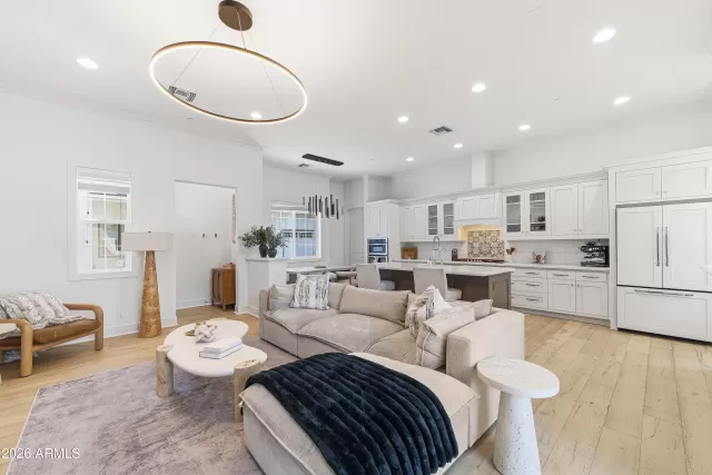 MLS: 7031423 Condo For Sale