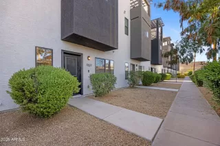 Photo #5: 7031468 Listing