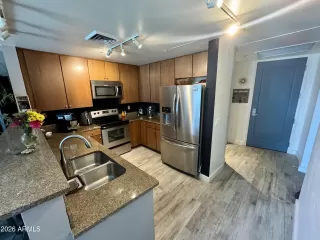 Photo #4: 7031512 Listing