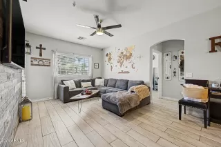 Photo #4: 7031568 Listing