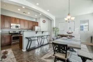 Photo #4: 7031574 Listing