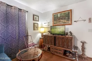 Photo #2: 7031606 Listing