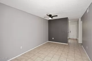 Photo #4: 7031881 Listing