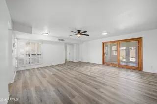 Photo #4: 7031909 Listing