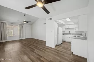Photo #6: 7031978 Listing