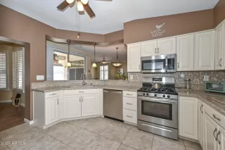Photo #5: 7032066 Listing