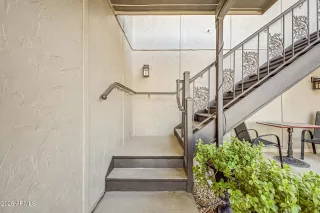 Photo #4: 7032548 Listing