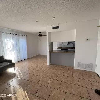 Photo #3: 7032655 Listing