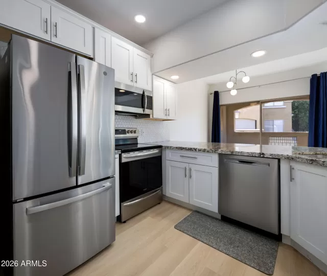 MLS: 7032838 Condo For Sale