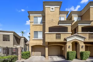 Photo #1: 7032838 Listing