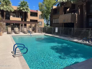 Photo #3: 7032840 Listing