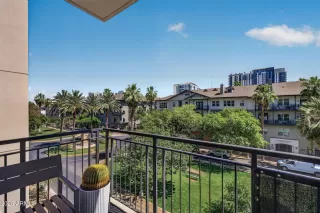 Photo #4: 7032980 Listing