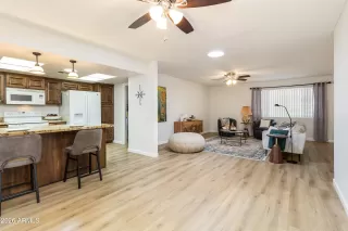 Photo #6: 7033019 Listing