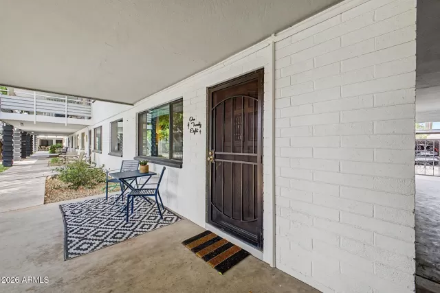 MLS: 7033091 Condo For Sale