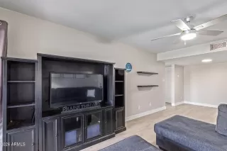 Photo #6: 7033096 Listing
