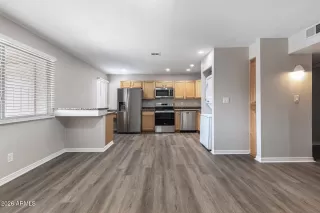 Photo #6: 7033131 Listing 