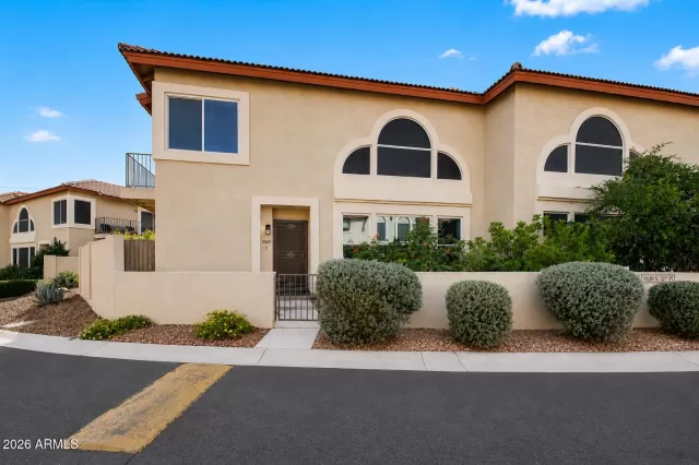 MLS: 7033171 Condo For Sale