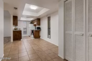 Photo #5: 7033210 Listing