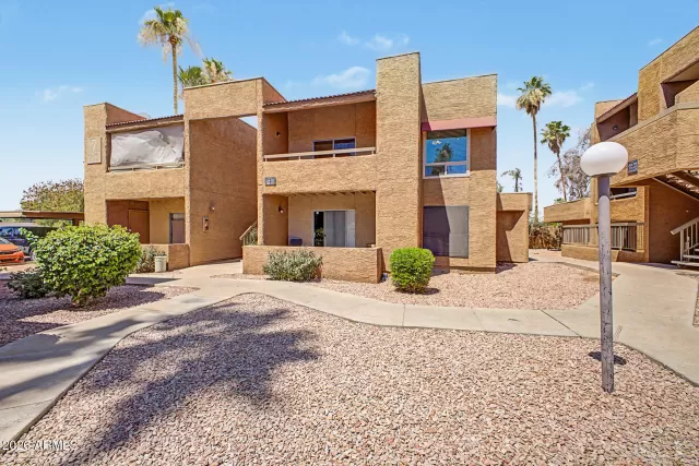 MLS: 7033256 Condo For Sale