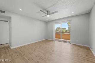 Photo #6: 7033256 Listing