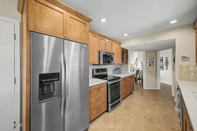 MLS: 7033381 Condo For Sale