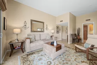 Photo #4: 7033381 Listing