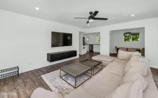 Photo #3: 7033384 Listing