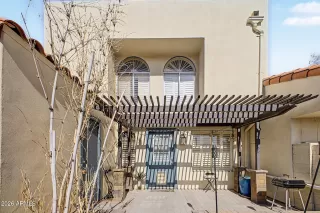Photo #2: 7033398 Listing