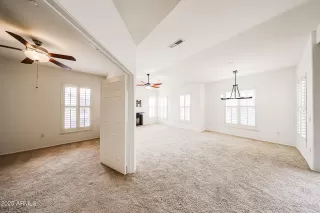 Photo #4: 7033418 Listing