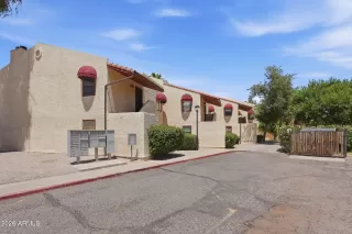 Photo #3: 7033440 Listing