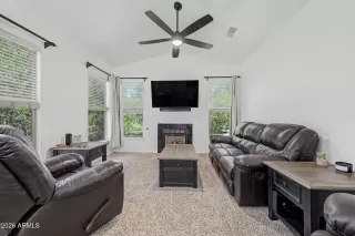Photo #3: 7033748 Listing