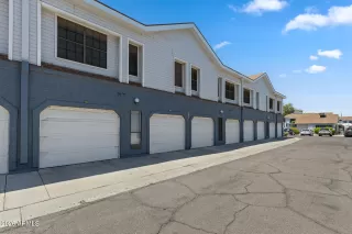 Photo #3: 7033758 Listing