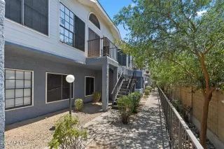 Photo #5: 7033758 Listing