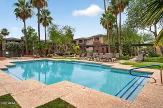 Photo #6: 7033785 Listing 