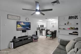 Photo #4: 7033910 Listing