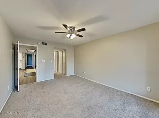 Photo #5: 7033961 Listing