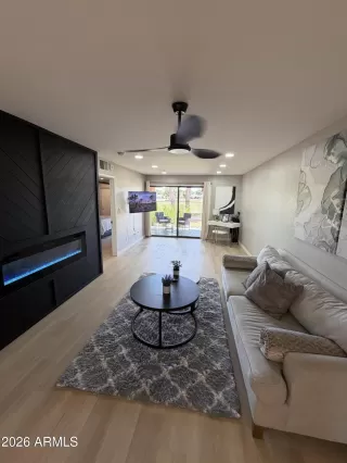 Photo #3: 7034083 Listing