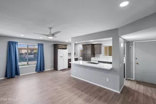Photo #5: 7034176 Listing
