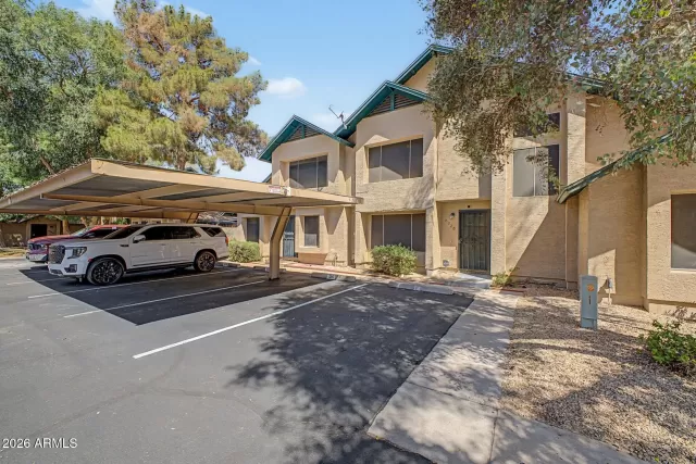 MLS: 7034238 Condo For Sale