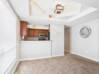 Photo #3: 7034308 Listing