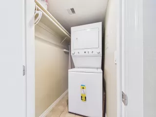 Photo #6: 7034308 Listing