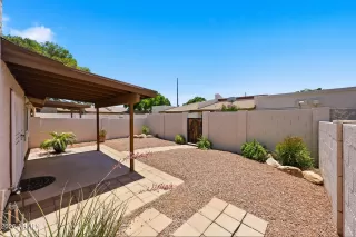Photo #3: 7034339 Listing