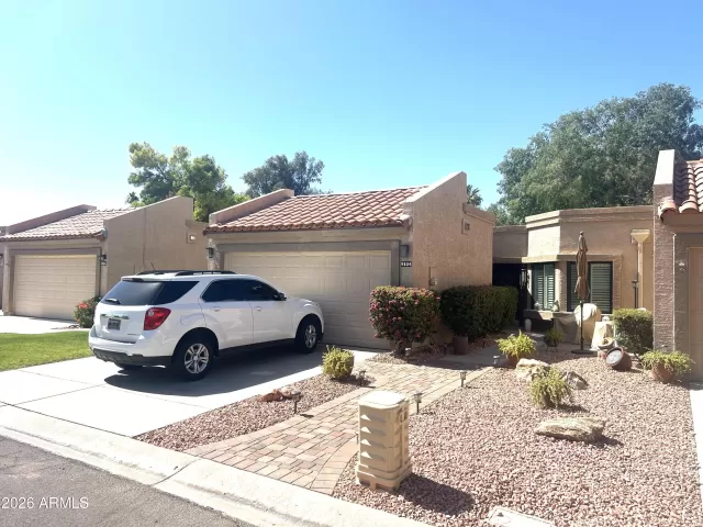 MLS: 7034513 Condo For Sale