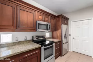 Photo #5: 7034527 Listing